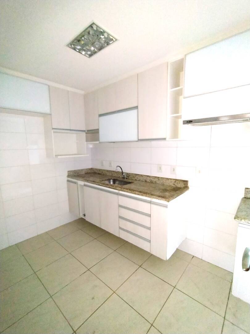 Apartamento à venda com 3 quartos, 90m² - Foto 18