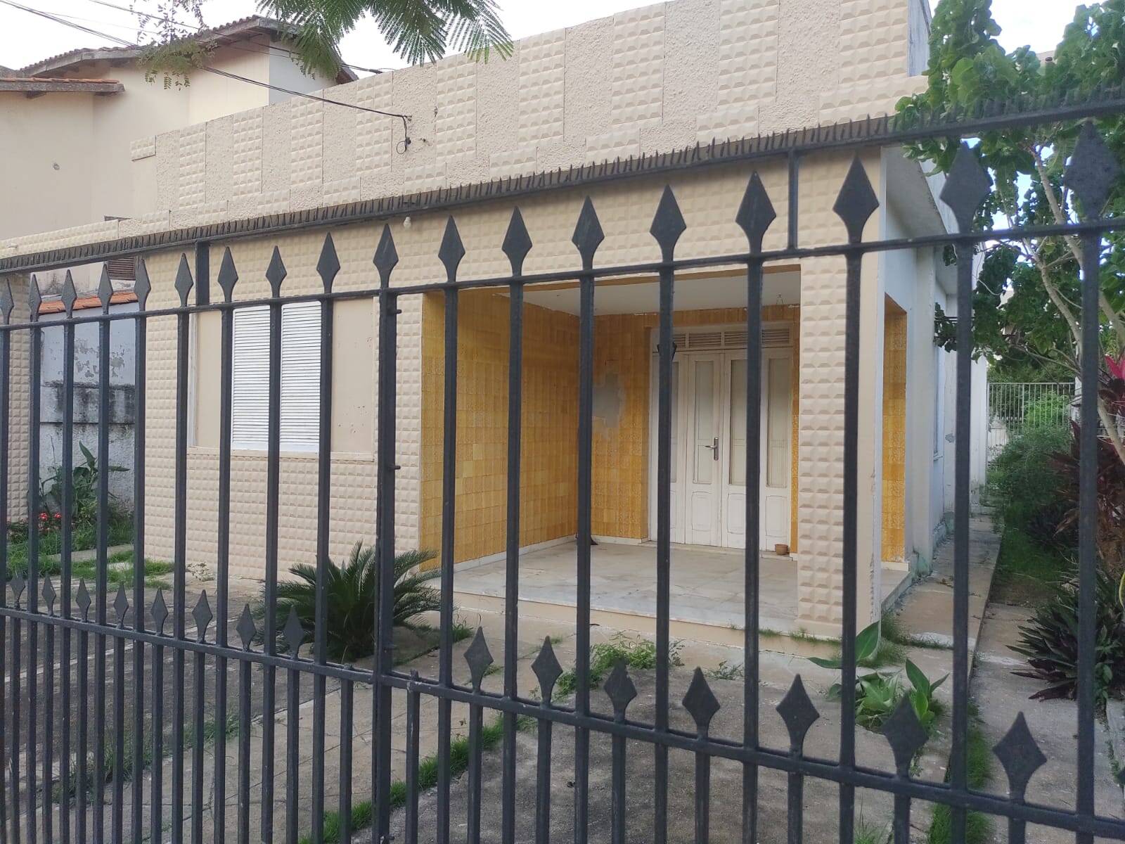 Casa para alugar com 3 quartos, 300m² - Foto 5