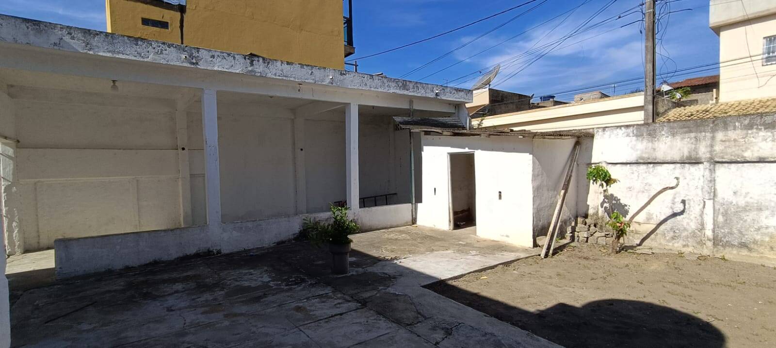 Casa para alugar com 3 quartos, 300m² - Foto 6