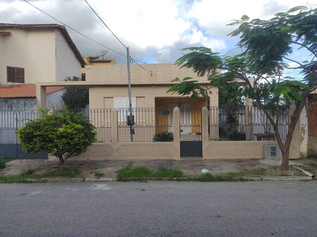 #34 - Casa para Locação em Campos dos Goytacazes - RJ